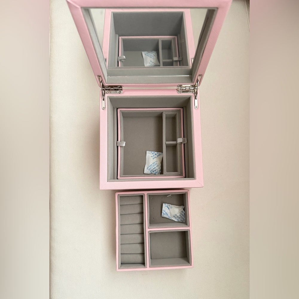Pandora Jewelry box A004 Pink with Mirror - Picture 4 of 6